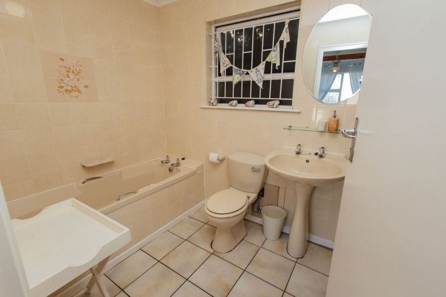 To Let 3 Bedroom Property for Rent in Vermont Western Cape